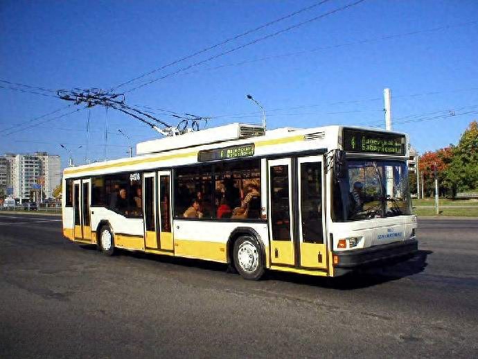 老沈阳们还记得无轨电车吗？