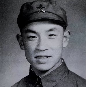 ​1955年授衔，迟浩田自报“大尉”未被批准，最后得到什么军衔？