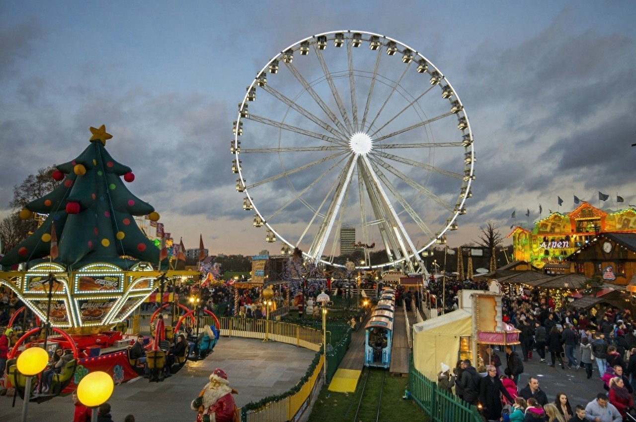 海德公园是伦敦最知名的公园，英国最大的皇家公园