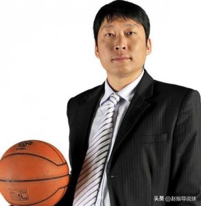 ​岳鹏飞被圈内人戏称“岳不群”，挖角辽宁青年男篮多名球员