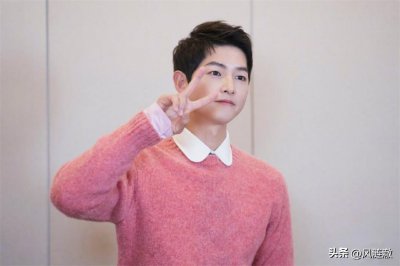 ​宋仲基和李钟硕先后公布恋情是真的吗(只剩两位韩流天王单身了)