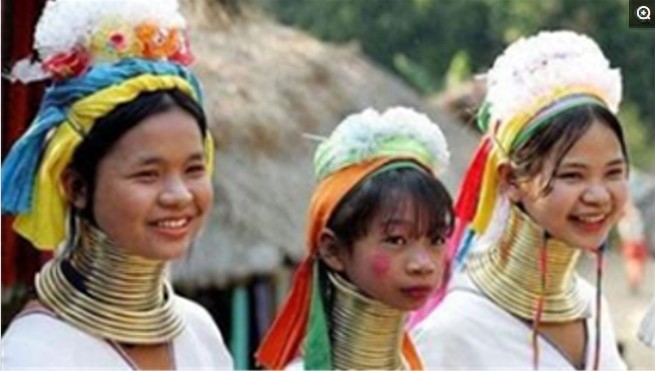 镜头下带你了解长颈族是怎样的一种存在