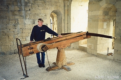 连外国人都效仿的中国古代最具威力的冷兵器:床弩
