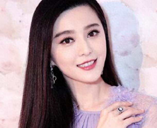 拥有“瓜子脸”的六位女星，李小璐垫底，最美是她