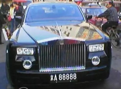 ​京A88888车主是谁？普京在他车身签过名，车值2亿
