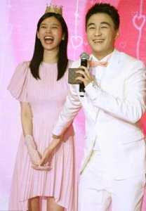 ​奚梦瑶何猷君:爱情旅程