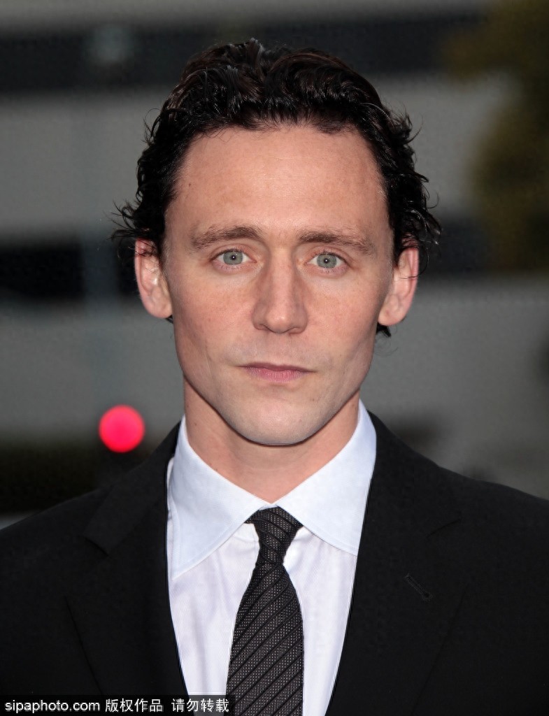 剑桥学霸、精通四国语言!全球男神抖森为何如此优秀?