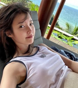 ​韩国国民级女星IU美照分享