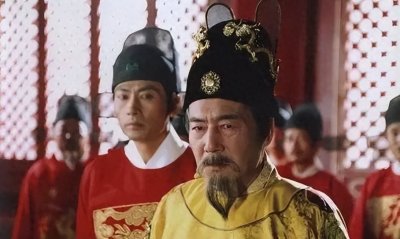 ​明朝灭亡的经济原因：皇帝的家人、亲戚、奴才，吃垮大明王朝