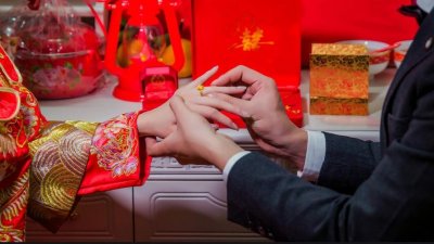 ​1987年，他奸杀婶婶，现场遗留精液，改名换姓潜逃35年被抓！