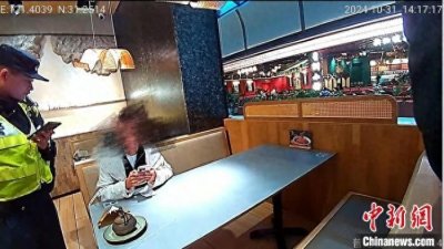 ​男子购买“异虫”碰瓷餐厅 非法获利数千元后被抓