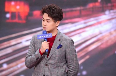 ​浙江卫视力捧的主持人沈涛，是掌控《王牌》全场的“隐形人”