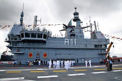 ​印度航母实力如何？印度大秀双航母战斗群，想给中国下马威