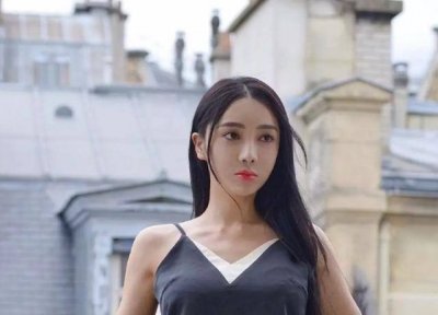 ​赵本山女徒弟赤裸坠楼身亡，同床男友证词含糊，与其父母私下和解