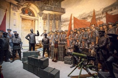 ​南昌起义:1927年，国民党反动派的反常与十万革命者的反抗