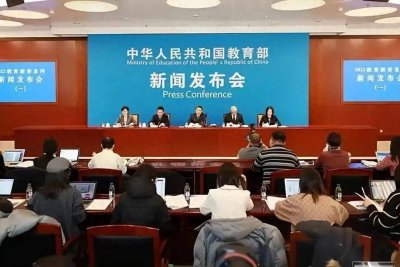 ​担心孩子上不了高中？普高扩招后，新型中学“综合高中”来了