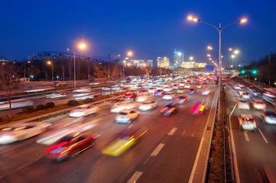 ​极氪新品独家曝光：新车退回老战场，安聪慧的务实选择？