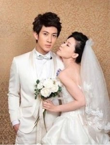 ​吴尊的老婆林丽莹身价百亿