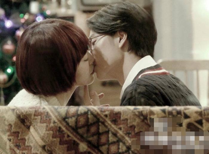 王一博的荧屏初吻竟然是和她?两个人的回应也很搞笑,不愧是你