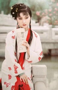 ​87版《红楼梦》中宝玉黛玉演员现状，竟与原著中一般无二