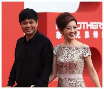 ​离婚18年，富豪丁健和许戈辉生下女儿，她的北大前妻如今怎样了？