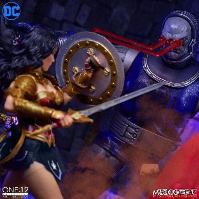 Mezco 发布 One:12 Collective 系列 DC 神奇女侠