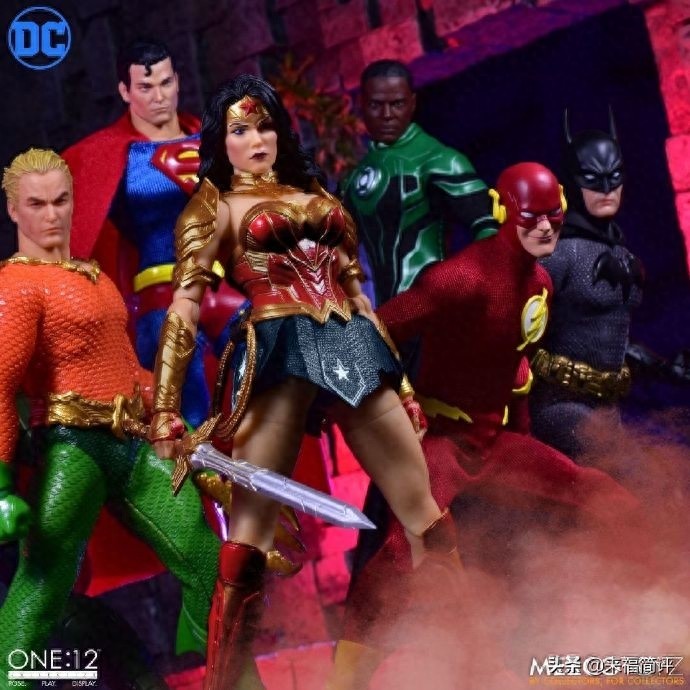 Mezco 发布 One:12 Collective 系列 DC 神奇女侠