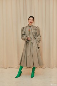 ​名模吕燕40岁了，气质仍渗透在骨子里，纯素颜的脸原来长这样