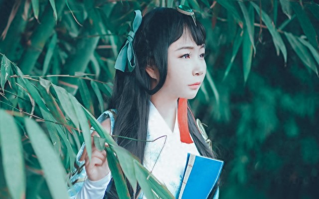 我在皇宫当巨巨 未依依