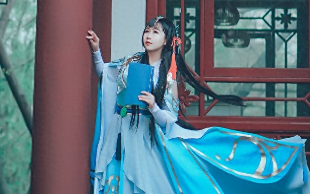 我在皇宫当巨巨 未依依