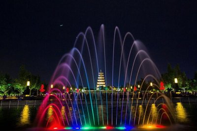 ​调整啦！西安大雁塔北广场的音乐喷泉，表演时间调整啦