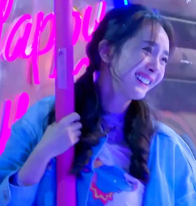 魏大勋肚皮舞惊艳拜杨幂所赐？杨幂大跳钢管舞曾让魏大勋如痴如醉