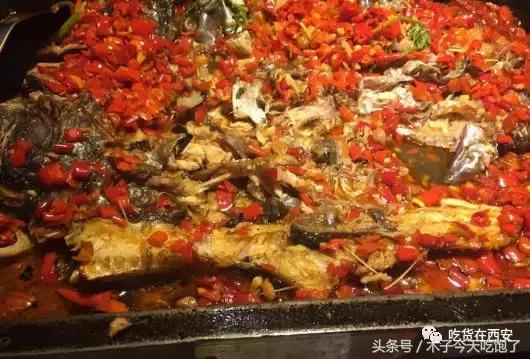 原来好吃的烤鱼都在这里（西安这5家烤鱼太有本事）(17)