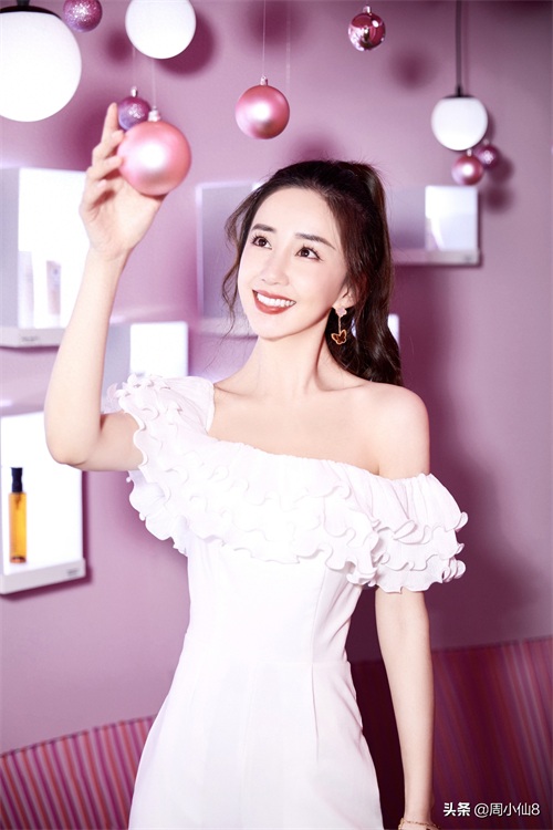 明星陈欣予,娱乐圈女演员,被誉为“胶原蛋白女神”