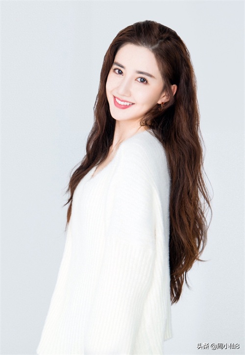 明星陈欣予,娱乐圈女演员,被誉为“胶原蛋白女神”