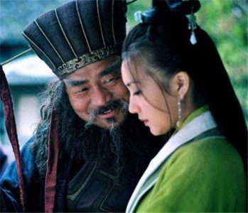 ​东汉末的后宫被一个黑胖子淫乱的乌烟瘴气！