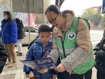 ​天山社区开展青少年禁毒、反邪、扫黑除恶普法宣传活动