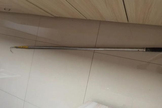 女子打110点小龙虾要求加辣 水塘里一捞拿回家煮(6)