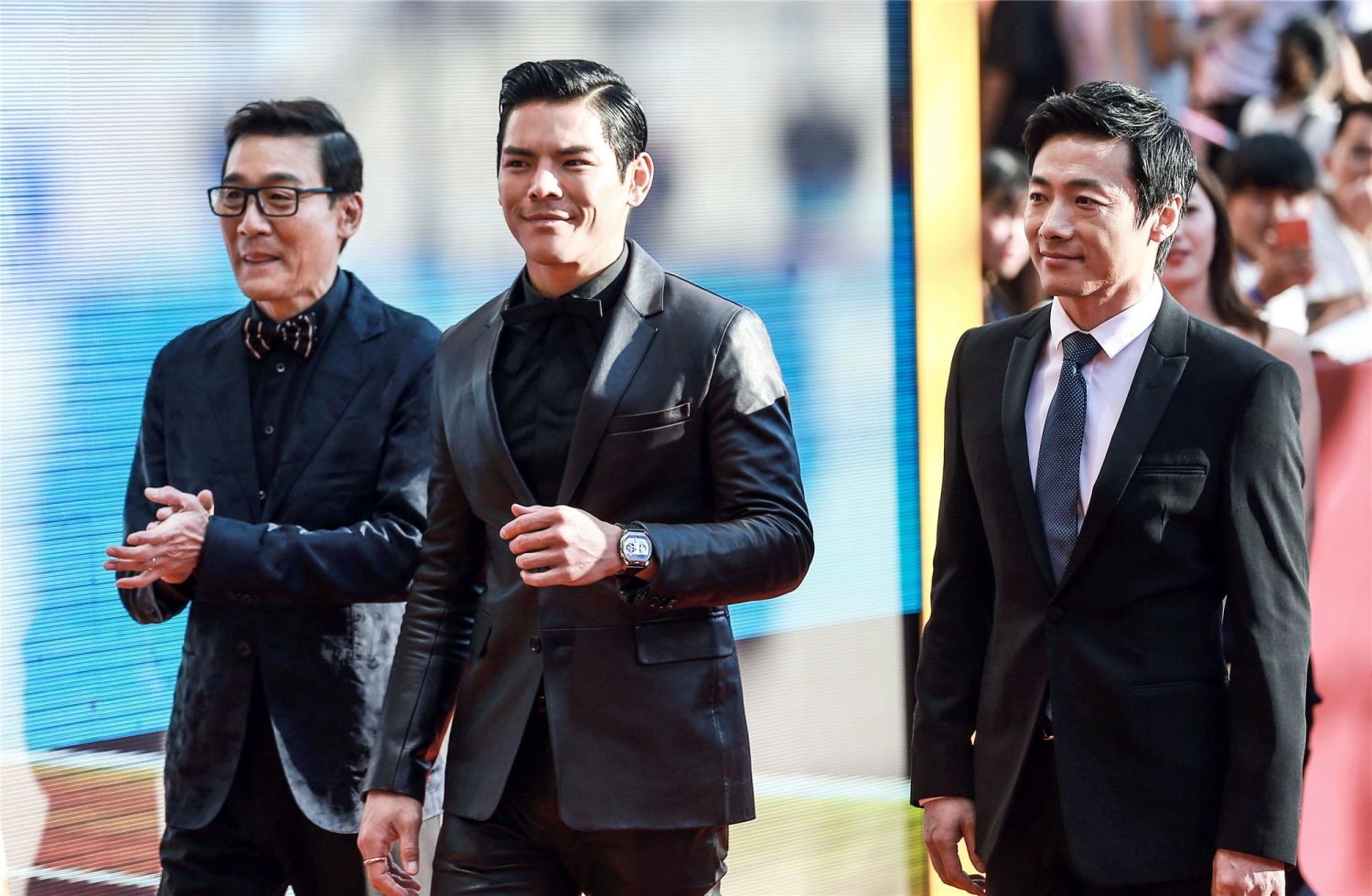 向佐个人资料写真作品