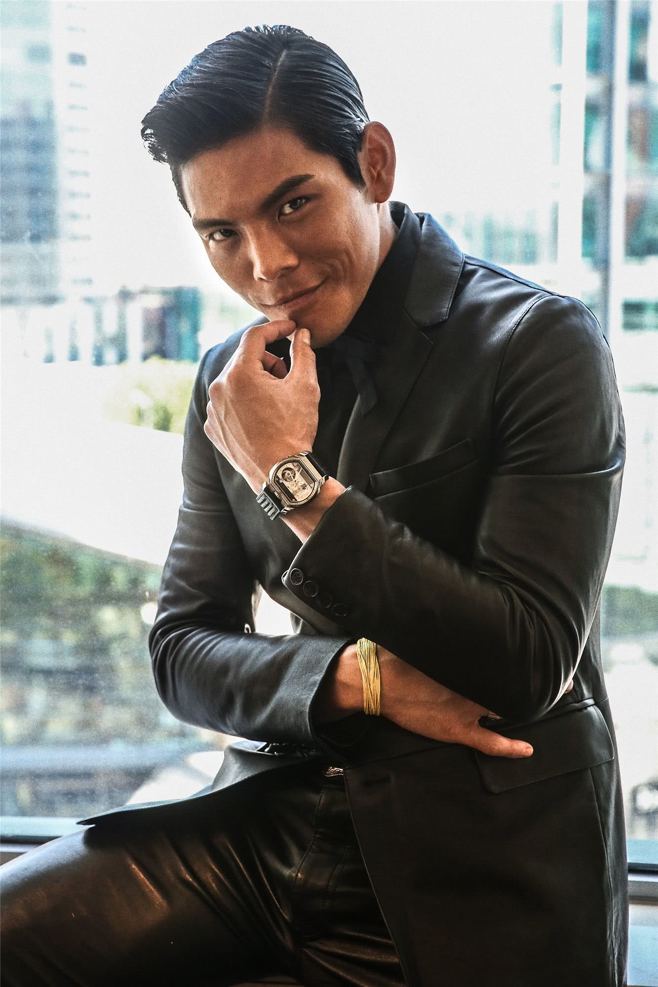 向佐个人资料写真作品