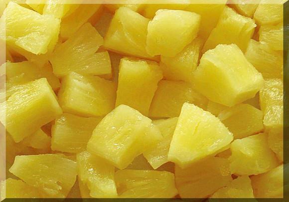 菠萝可以和虾一起吃吗 菠萝可以和海鲜一起吃吗 菠萝可以和虾一起吃吗 菠萝可以和海鲜一起吃吗