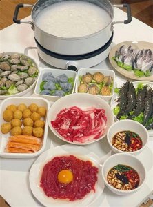 ​粥底火锅——广东人独有的火锅新吃法，打火锅还能喝海鲜粥，鲜美