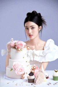 ​张婉儿 ，2010年5月16日出生于北京，中国内地新生代的演员，歌手