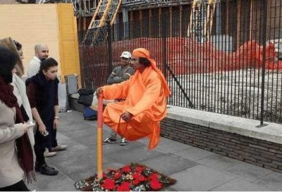 ​令人莫名其妙的街头悬空术，看完你也可以做到