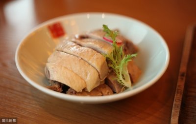 ​学习正宗咸水鸭的做法，在家也能做出好吃的咸水鸭