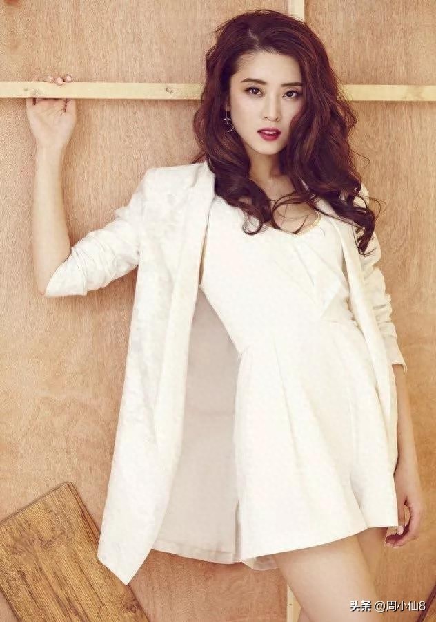 明星李若嘉,娱乐圈影视女演员,是具有实力的艺人