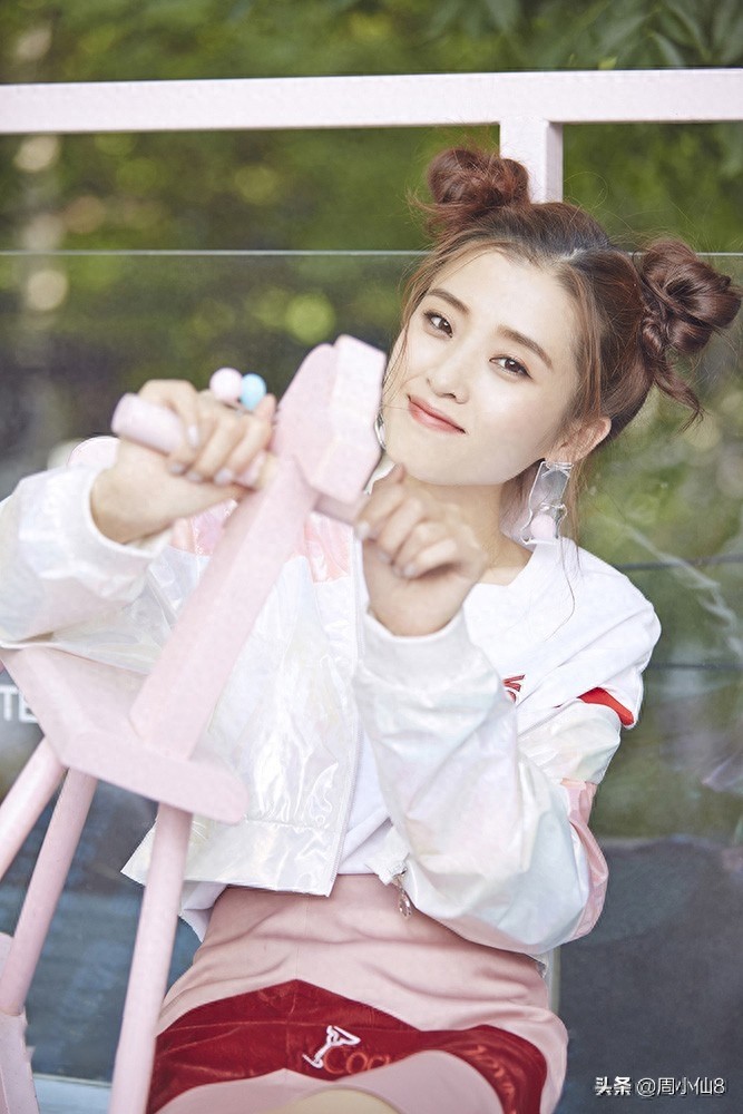 明星李若嘉,娱乐圈影视女演员,是具有实力的艺人