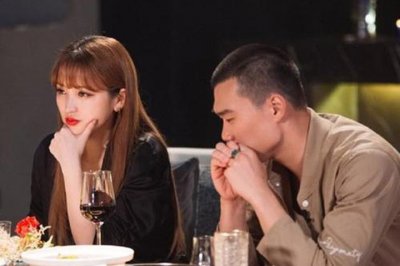 ​耿斯汉人设崩塌，前女友曝料渣男行径，幸好金莎清醒识破