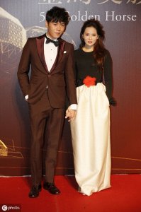 ​秦昊的老婆伊能静，风韵犹存