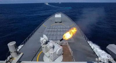 ​中国海军055型万吨驱逐舰：战略重器的崛起之路